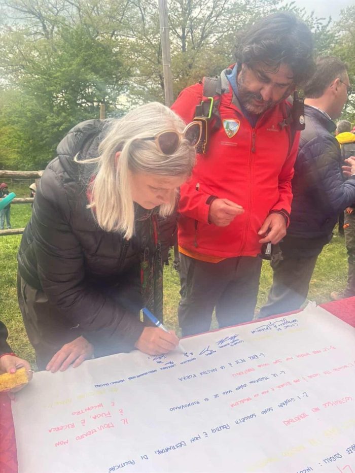 La firma del «Manifesto di Corleto».